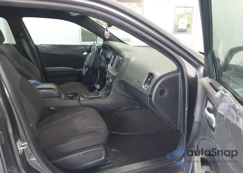 2016 Dodge Charger Sxt z USA, uszkodzony, nr VIN 2C3CDXHG3GH139853